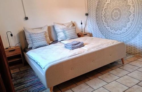 Neustadt a. Main Apartment | Cozy Retreat at SLEEP&CHILL - Pet-Friendly by Main-Radweg