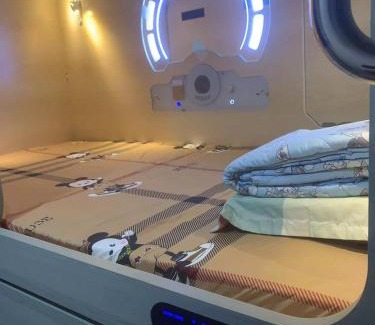 Causeway Bay Hotel | Cozy Stay at Sleep Cubee Hostel for Budget Travelers