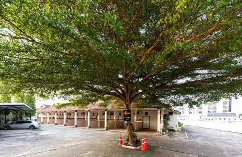 Makham Tia Resort | Value Stay at Sleep Hotel - SHA Certified for Travelers