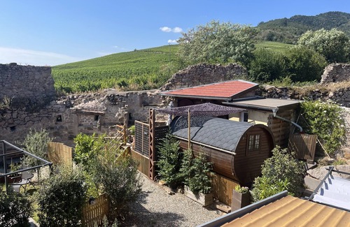 Dambach-la-Ville House | Romantic Barrel Stay with Spa and Breakfast Included