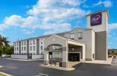 Athens Hotel | Pet-Friendly Retreat at Sleep Inn Athens I-65 with Pool