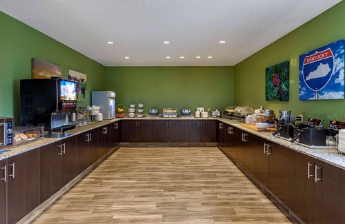 Bowling Green Hotel | Inviting Sleep Inn: Rated 9.2 with Pool & Breakfast