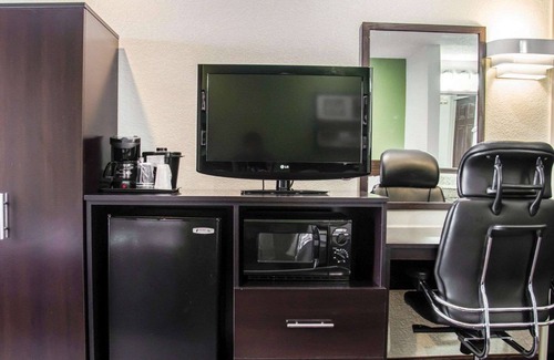 Concord Hotel | Comfortable Stay at Sleep Inn Concord with Pool & Spa