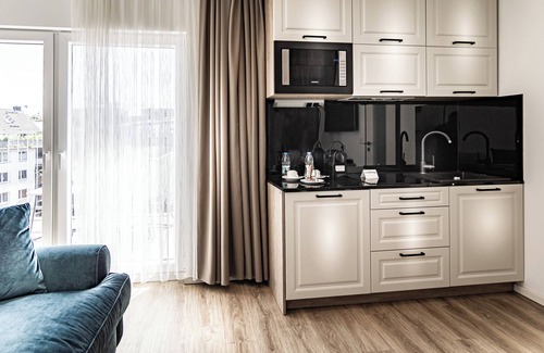 Stadtmitte Bed & Breakfast | Discover Sleep Inn Düsseldorf: Rated 9/10 with Spa & Dining