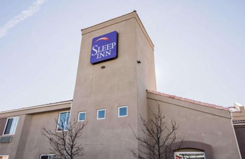 Gallup Hotel | Cozy Sleep Inn Gallup: Pet-Friendly with Ocean Views
