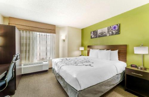 Hickory Hotel | Relax at Sleep Inn: Pet-Friendly with Breakfast & Hot Tub