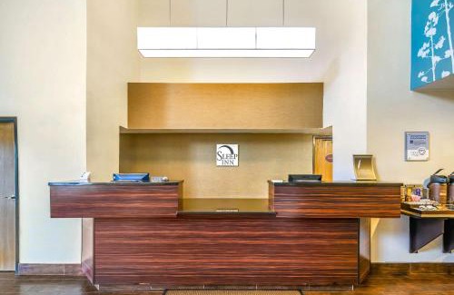 Post Falls Hotel | Pet Friendly Sleep Inn near Washington State Line with Pool