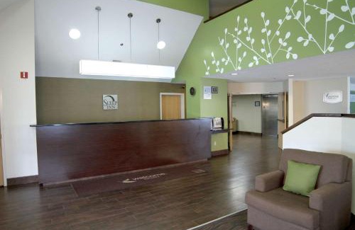 Sandusky Hotel | Family-Friendly Retreat at Sleep Inn Sandusky with Pool