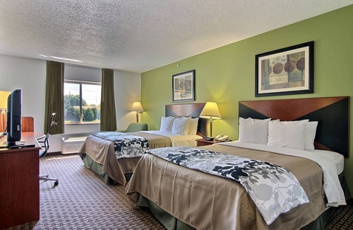 South Bend Hotel | Comfortable Stay at Sleep Inn South Bend Airport with Pool