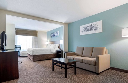 Auburn Hotel | Cozy Stay at Sleep Inn & Suites Auburn Campus Area
