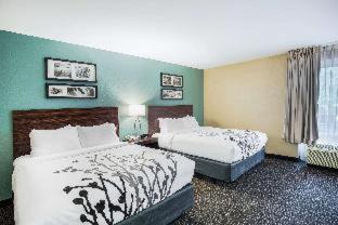 Dunmore Hotel | Pet-Friendly Sleep Inn & Suites with Pool and Family Amenities