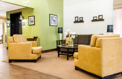 Metairie Hotel | Welcoming Sleep Inn & Suites Metairie with Great Amenities