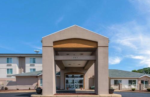 Gypsum Hotel | Oceanfront Getaway at Sleep Inn & Suites for Families