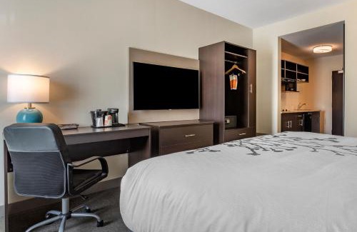 Barrett Hotel | Comfortable Sleep Inn & Suites with Family-Friendly Amenities