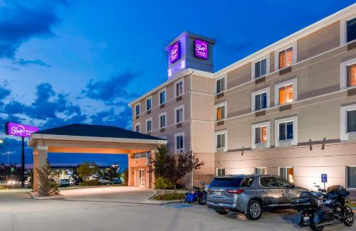 Rapid City Hotel | Pet-Friendly Sleep Inn & Suites with Pool and Breakfast