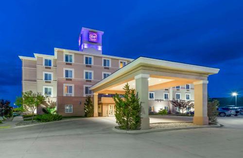 Rapid City Hotel | Pet-Friendly Sleep Inn & Suites with Pool and Breakfast