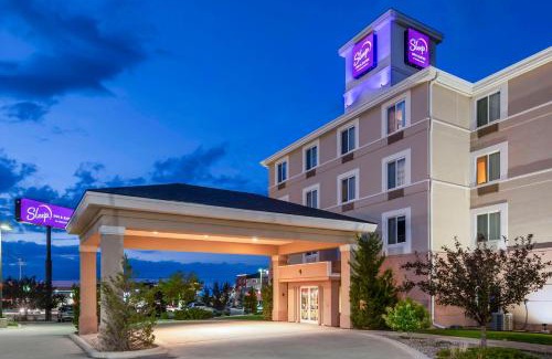 Rapid City Hotel | Pet-Friendly Sleep Inn & Suites with Pool and Breakfast