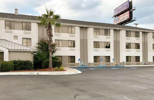 Walterboro - St. George Hotel | Discover Comfort at Sleep Inn Walterboro I-95 with Pool & Pets