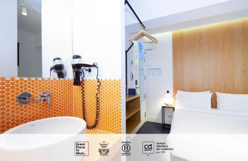 Golden Triangle of Art House | Eco-Friendly Comfort at SLEEP'N Atocha - Rated 8.9/10