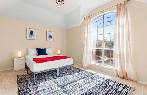 Scenic Oaks House | Experience Sleep on the Cloud: 5 Bedrooms & Pet Friendly