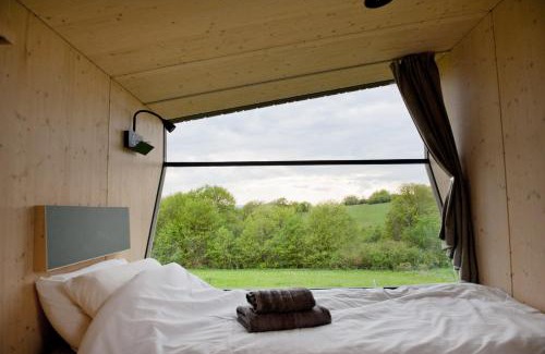 Kuhndorf House | Eco-Friendly Retreat: Sleep Space 1 - Green Tiny Spot