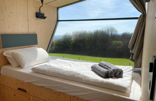 Kuhndorf House | Eco-Friendly Retreat: Sleep Space 1 - Green Tiny Spot