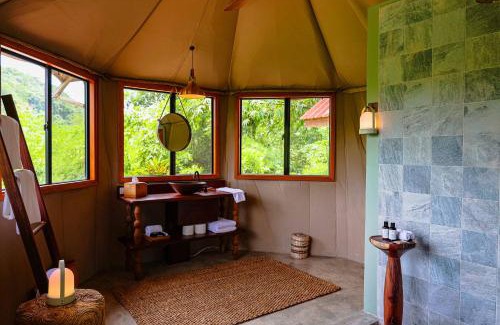 Good Living Camp Cabin | Discover the Sleeping Giant Rainforest Lodge: 5-Star Retreat