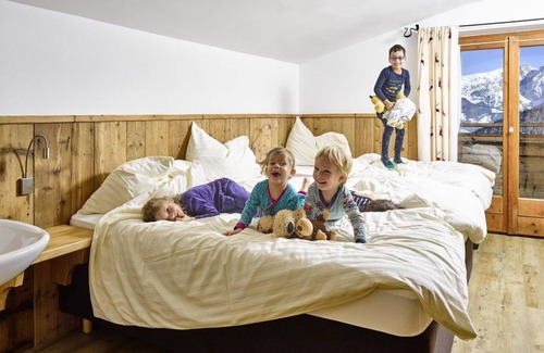 Soell House | Enchanting Triple Room at Alpengasthof Hochsöll