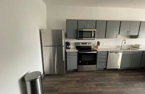 Des Moines Apartment | Sleepover: Dashing 1BD/1BA - Des Moines