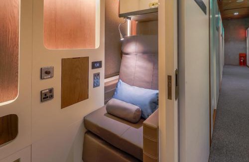 Doha Hotel | Relax at sleep 'n fly Sleep Lounge: Ideal for Transit Travelers
