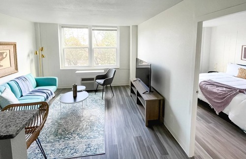 Avondale Apartment | Sleepover: Impeccable 1BD/1BA + Gym - Cincinnati