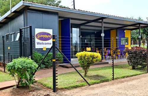 Komatipoort Hotel | Discover Comfort at SleepOver Komatipoort with Breakfast