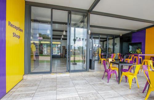Komatipoort Hotel | Discover Comfort at SleepOver Komatipoort with Breakfast