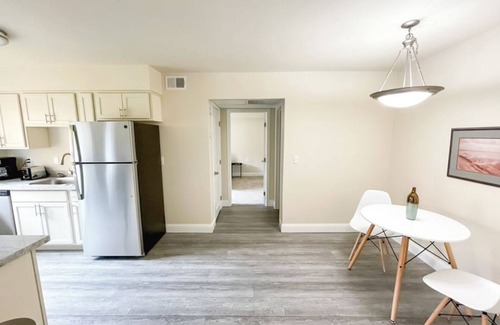 Oklahoma City Apartment | Discover Sleepover: 1BD Oasis with Pool & Gym in OKC