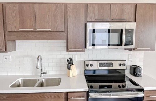 Downtown Des Moines Apartment | Inviting 1BD/1BA Stay in Vibrant Downtown Des Moines