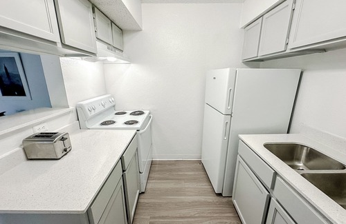 Windsor Park Apartment | Sleepover : Serene 1BD/1BA + Gym - Austin TX