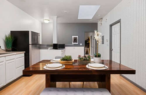 Miraloma House | Inviting Home for 10 with Breakfast in Sunny San Francisco
