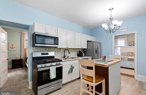Wilmington House | Spacious 5-Bedroom Retreat Perfect for Extended Stays