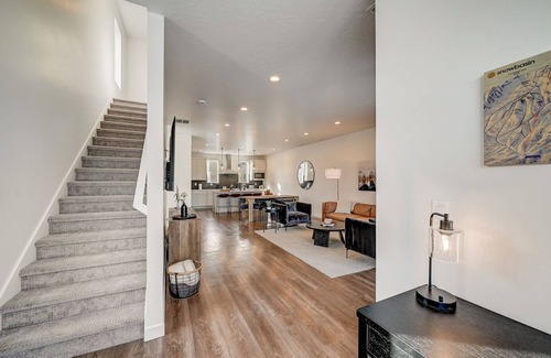 Mountain Green House | Ideal Family Retreat Near Snowbasin with Fast Wi-Fi