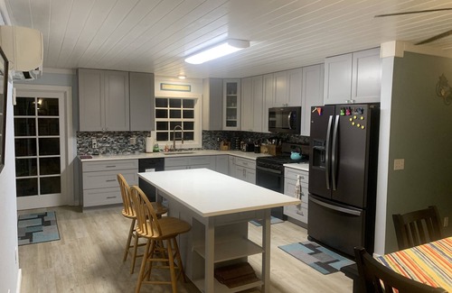 Green Turtle Estates House | Beachside Retreat with Hot Tub & Pool - Perfect for 10!