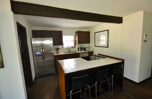 Edgartown House | Spacious 10+ Sleeper with Ocean View – Steps to Downtown