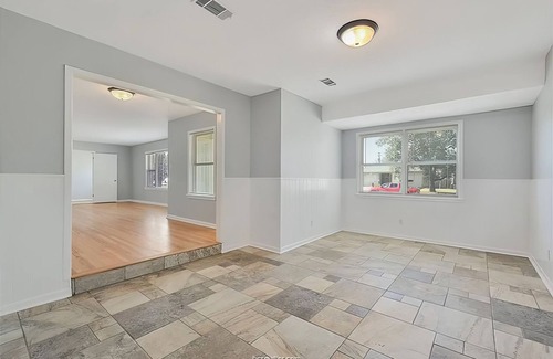 College Station House | Sleeps 14 - Game Day Stay by Kyle Field