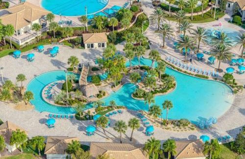 Davenport House | Spacious Retreat with Heated Pool, Lazy River & Game Room