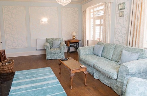 Filey House | Sleeps 16 House large garden with private pub and Hot Tub! Contact for a price!