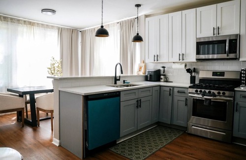 South Austin House | Sleeps 18 7BR, Gym, Game Room & Theater
