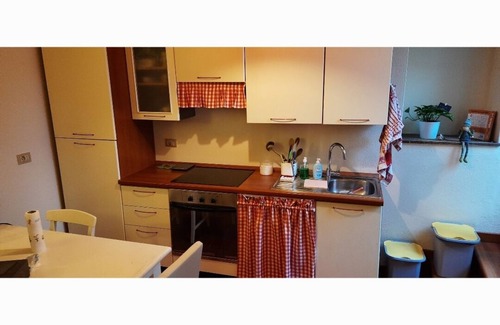 Verona City Centre Apartment | Perfect Getaway: Juliet House with Fast WiFi & Aircon