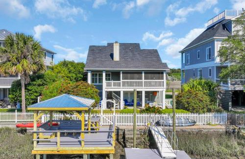 Pawleys Island House | Sleeps 24 Waterfront Dock Golf Cart Walk to Beach