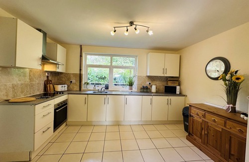 Rhondda Cynon Taff House | Welsh Stone House for 4: Family-Friendly & Pet Welcoming