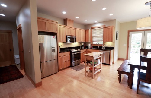 Manzanita House | Family-Friendly Getaway: Steps from the Beach with Ocean View