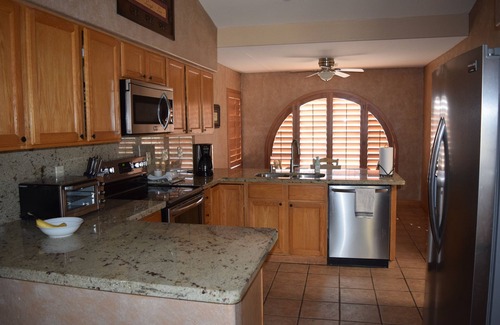 Desert Harbor House | Pet-Friendly Retreat for 6 Near Golf, Hiking & Shopping